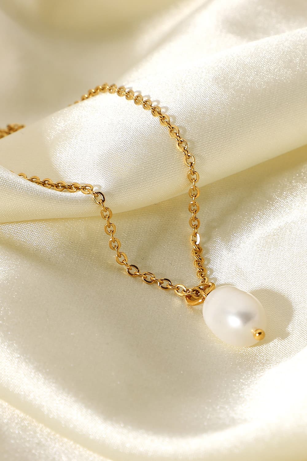 Freshwater Pearl Pendant Necklace Uncommon Things