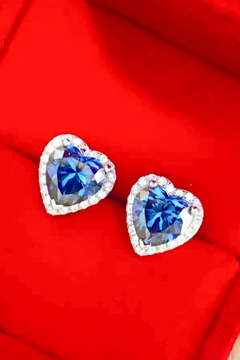 4 Carat Moissanite Heart-Shaped Stud Earrings Uncommon Things